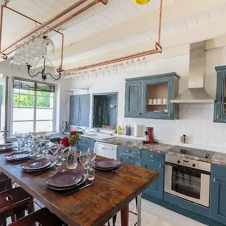 La Maison Du Puits, Son Gite, Et Sa Piscine Villeneuve-la-Comtesse