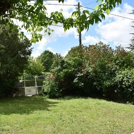 La Maison Du Puits, Son Gite, Et Sa Piscine