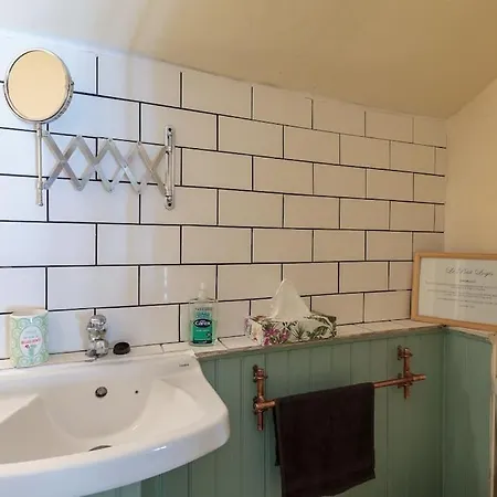 Semesterbostad La Maison Du Puits, Son Gite, Et Sa Piscine *
